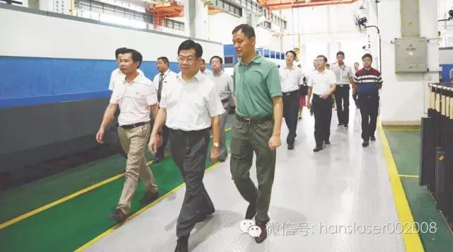 深圳市宝安区委书记黄敏莅临壹定发激光考察调研